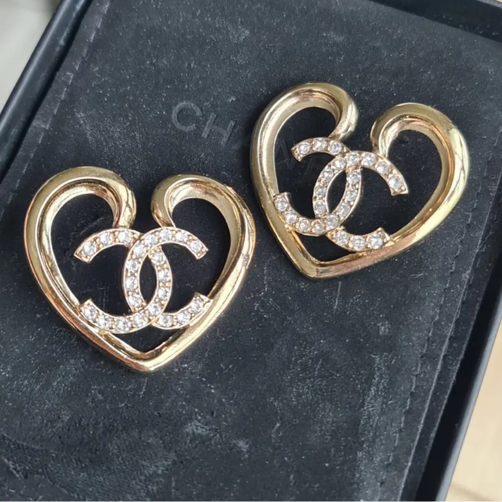 Chanel CC earrings